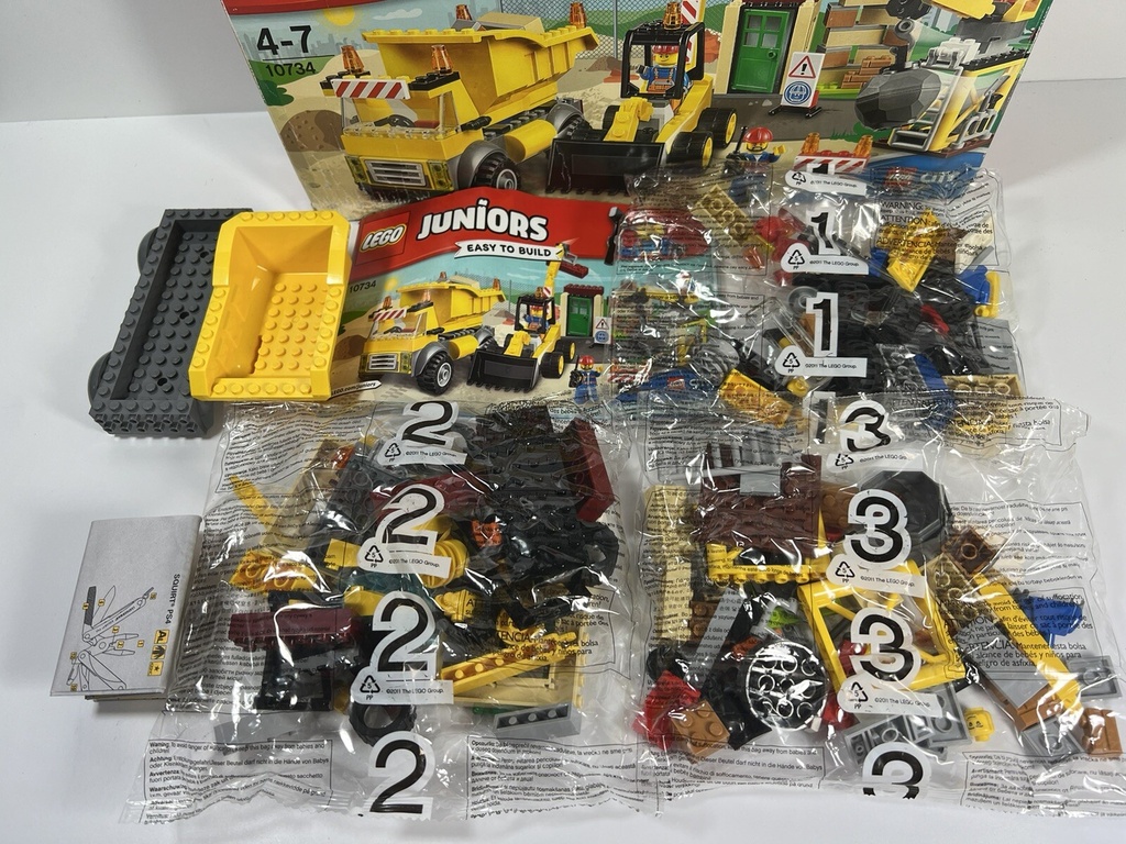 Lego 10734  Juniors Demolition Site Boxed Set Age 47