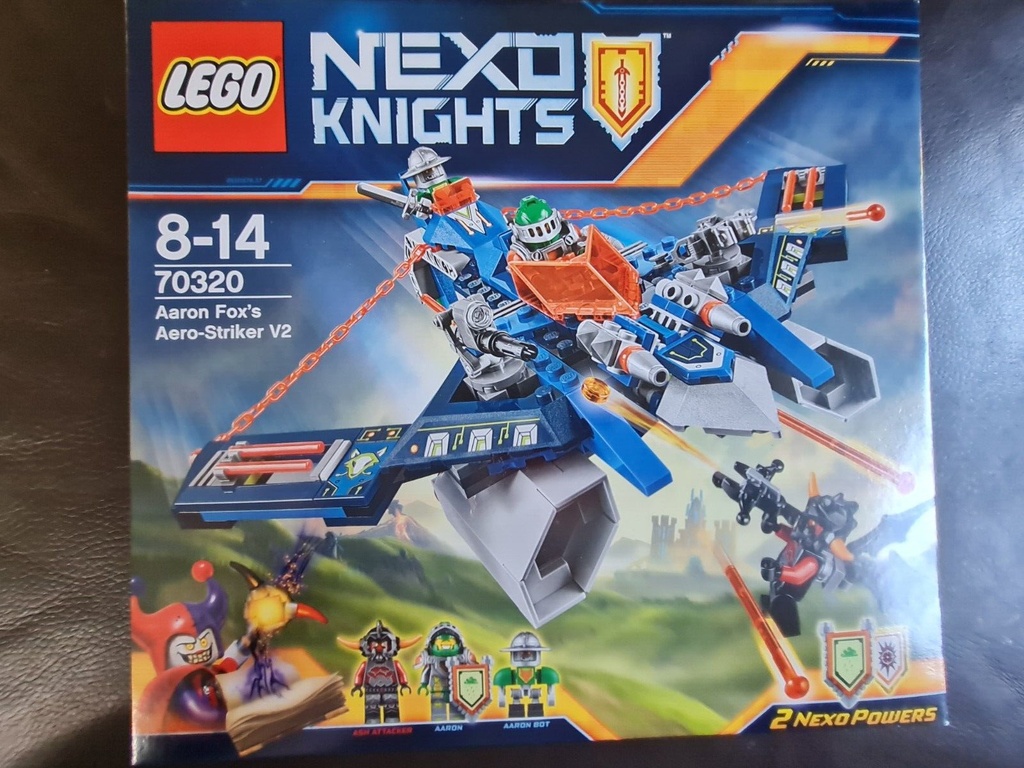 LEGO 70320 Nexo Knights Aaron Foxs AeroStriker V2 Boxed