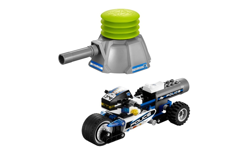 LEGO Racers Storming Enforcer  8221
