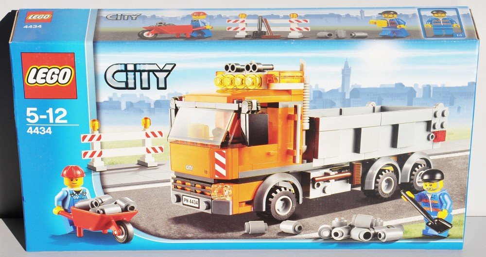 LEGO Tipper Truck Building and Construction Set
