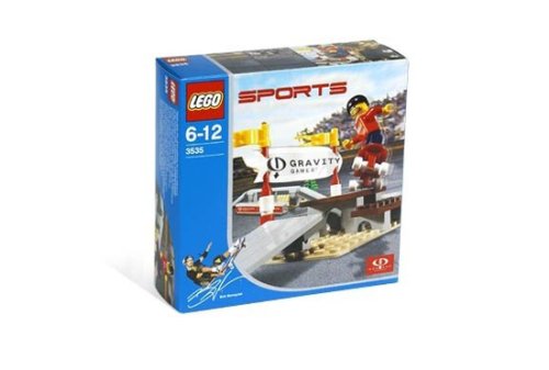 LEGO Sports 3535 Skateboard Street Park