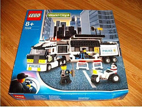LEGO World City 7034 Surveillance Truck